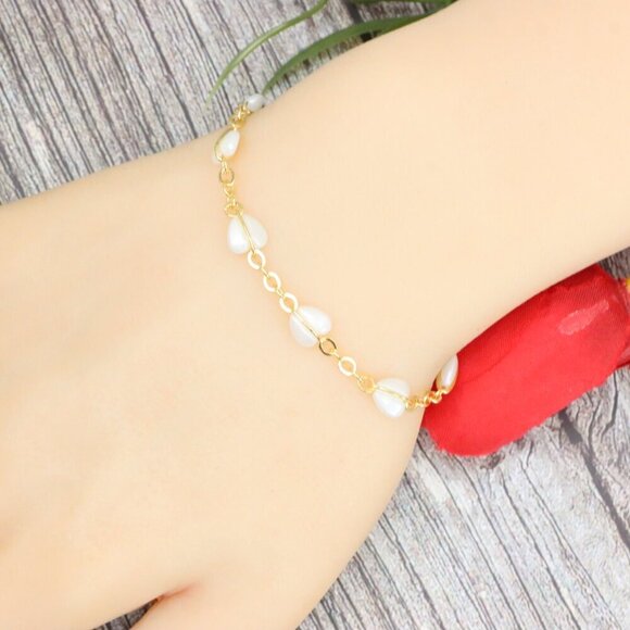 "Trendy Handmade Bracelet – A Stylish Gift for Women & Girls, MAR091194 - Picture 7 of 10